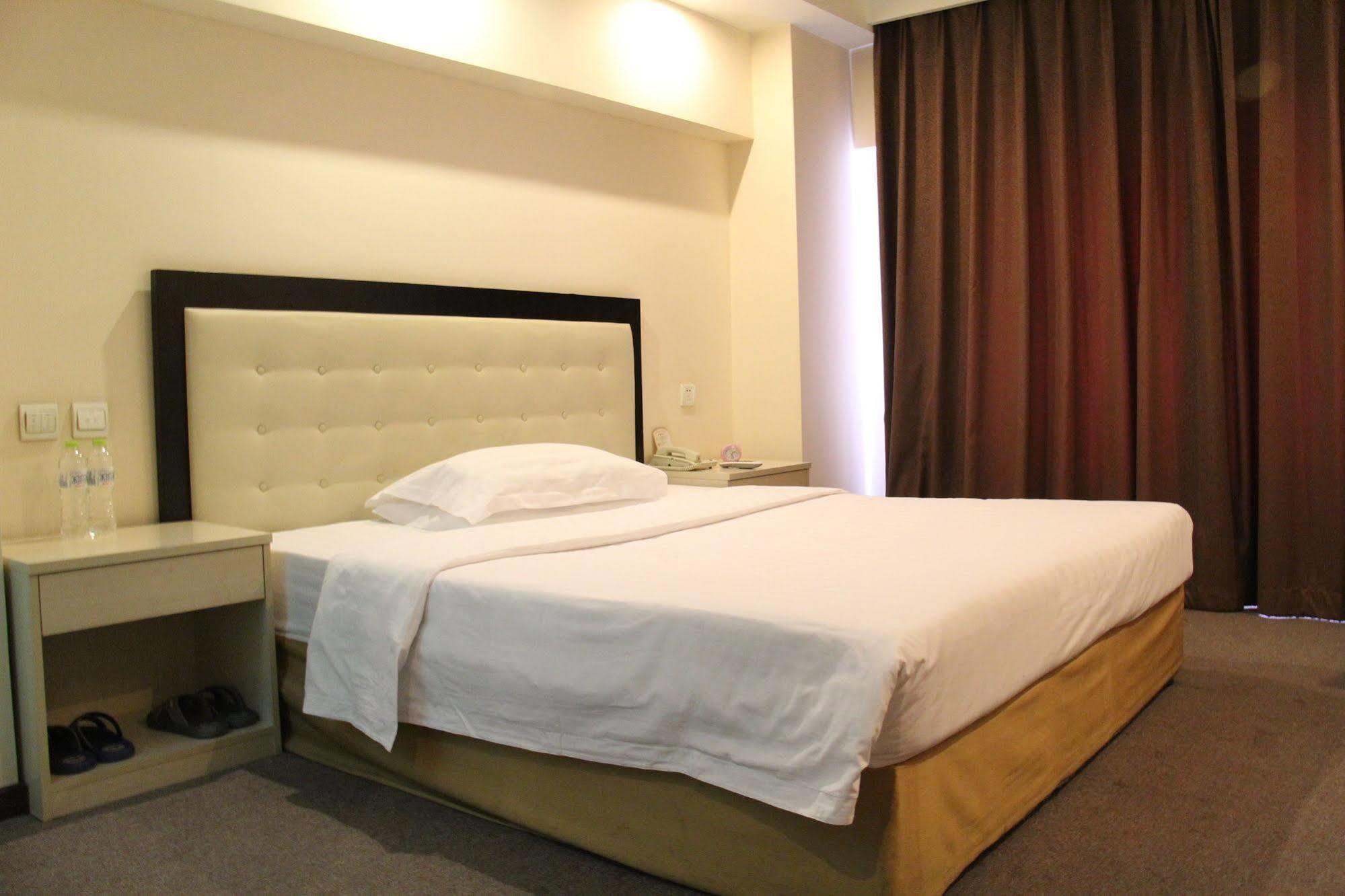 Beijing Xihua Hotel Exterior photo