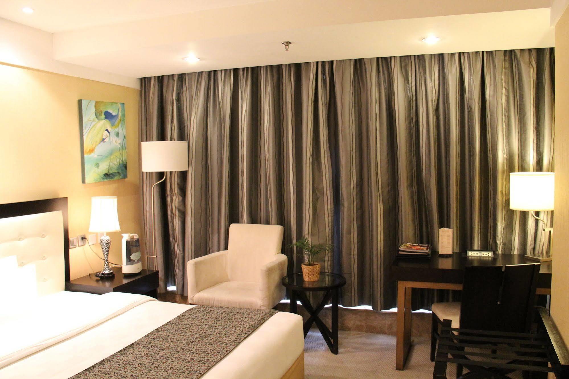 Beijing Xihua Hotel Exterior photo